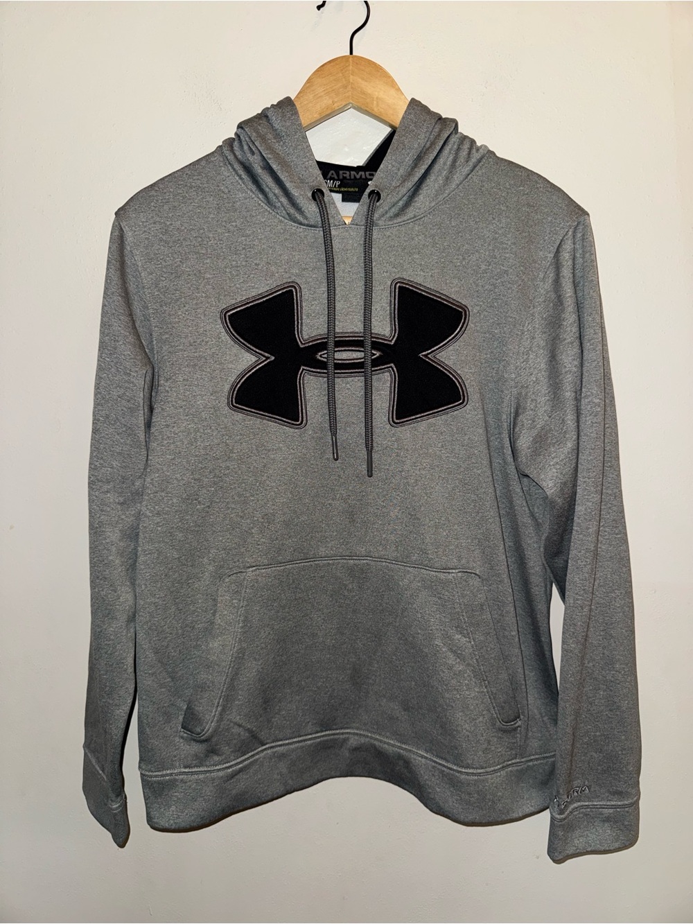 Under Armour Storm Men’s Gray Logo Hoodie Sweatshirt Size Small